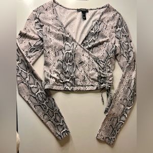 long sleeve low cut crop top